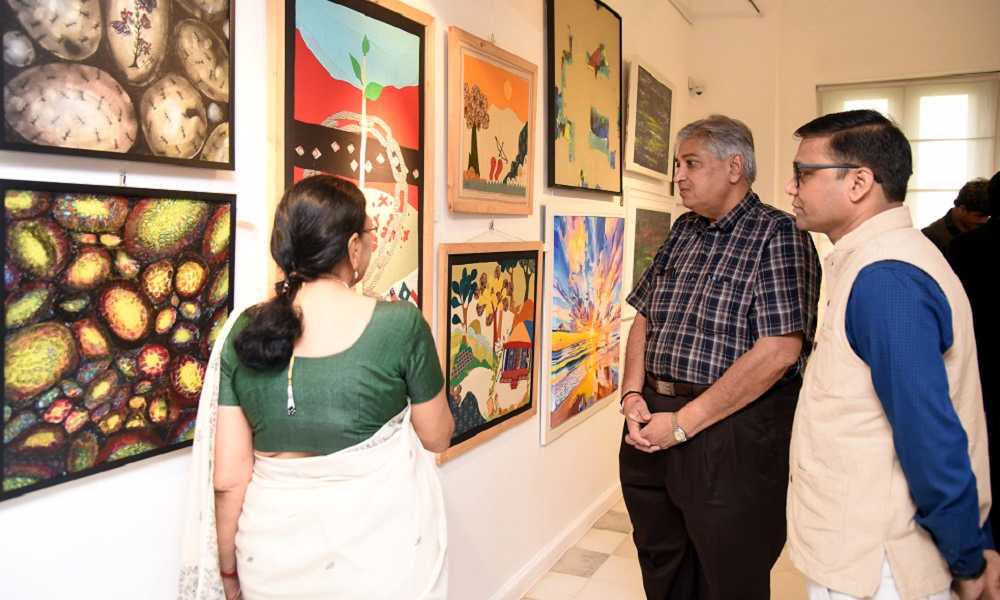 meenakshi pathak