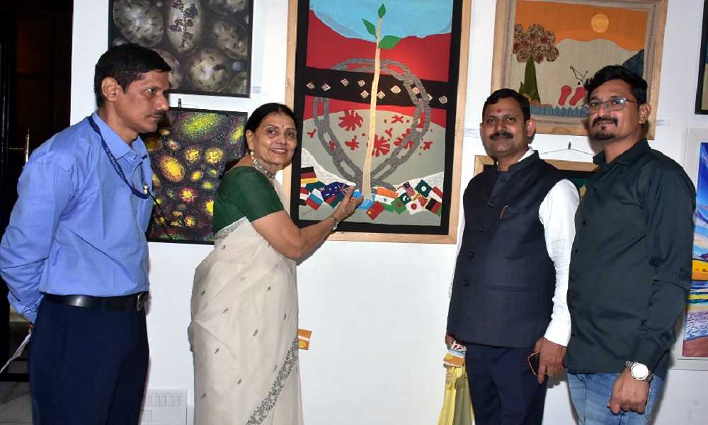 meenakshi pathak