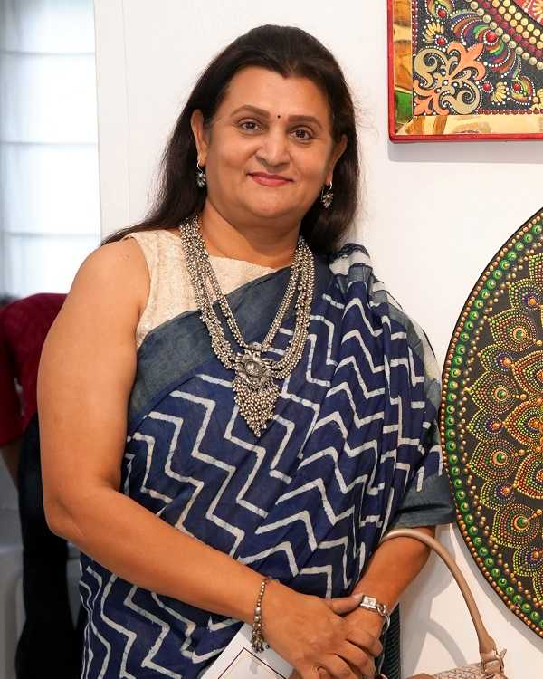 Reena M Shah